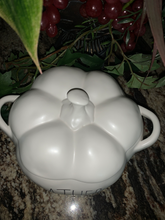 Load image into Gallery viewer, GATHER Rae Dunn Tureen with Lid
