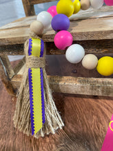 Load image into Gallery viewer, Summertime Ice Cream Beaded Garland
