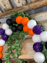 Load image into Gallery viewer, Halloween Beaded Garland with Witch&#39;s Hat Pendant
