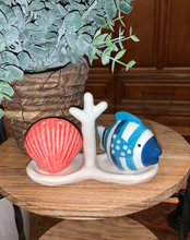 Load image into Gallery viewer, Fish &amp; Seashell Salt and Pepper Shaker Set
